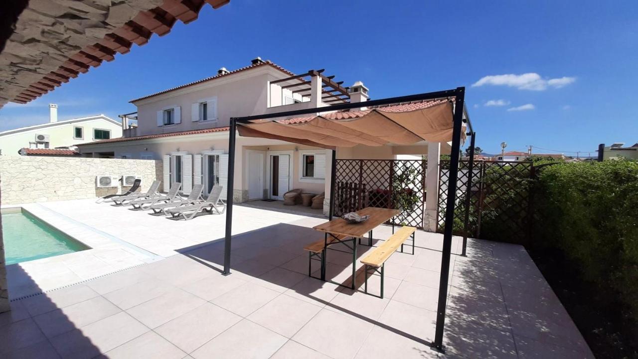 Spacious House In Aldeia Dos Pinheiros With Pool Azeitão Extérieur photo