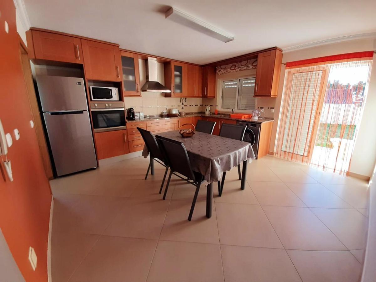 Spacious House In Aldeia Dos Pinheiros With Pool Azeitão Extérieur photo