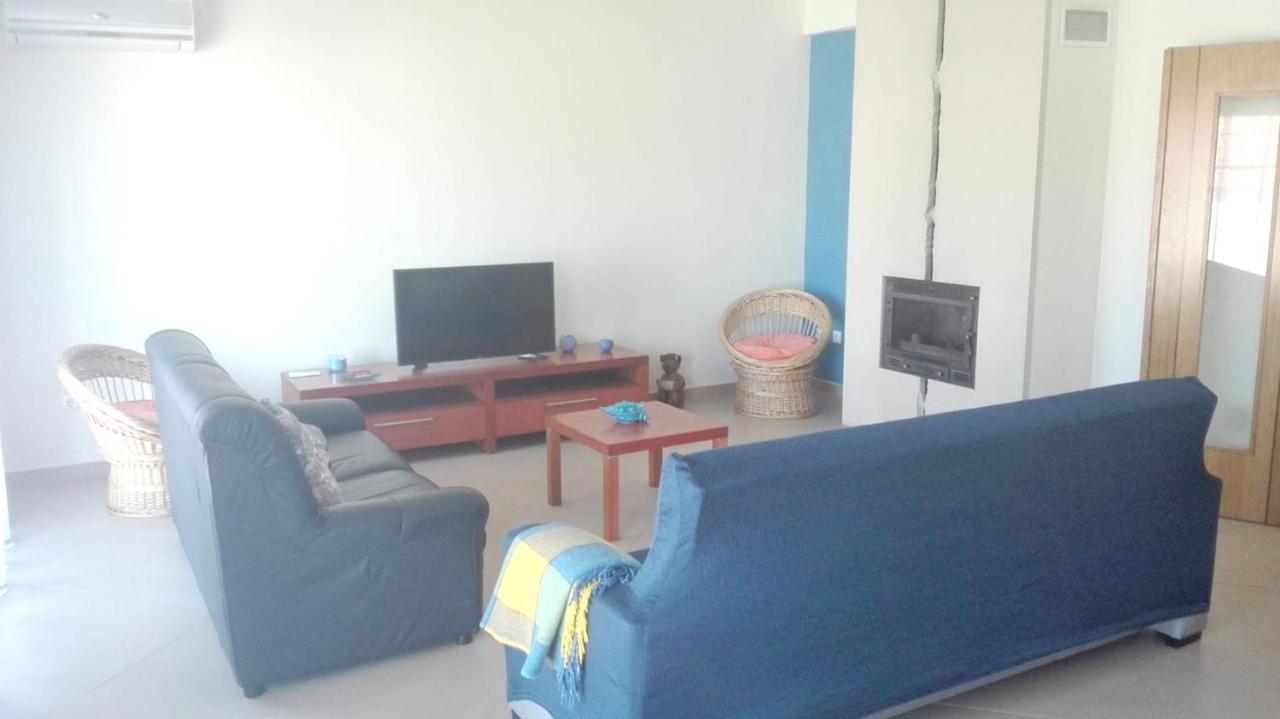 Spacious House In Aldeia Dos Pinheiros With Pool Azeitão Extérieur photo