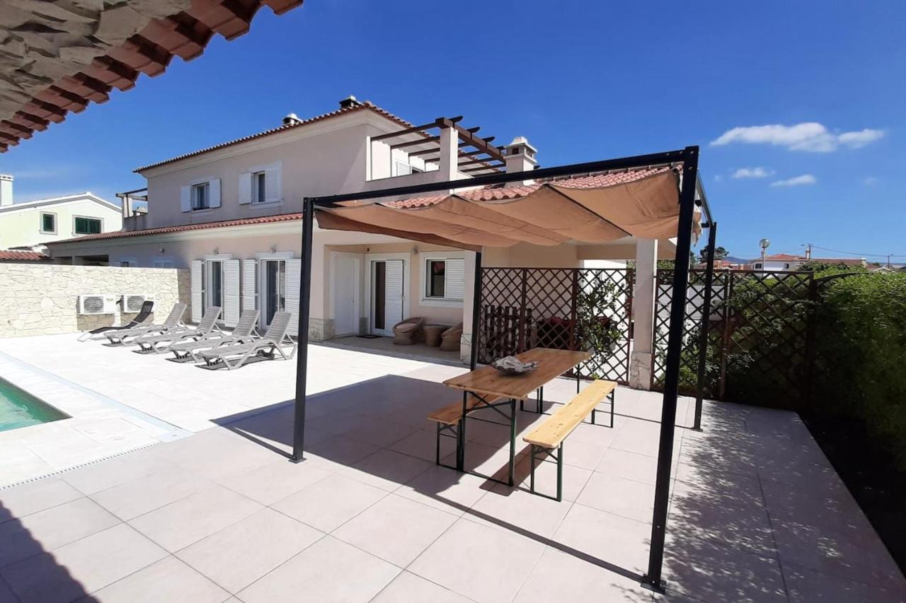 Spacious House In Aldeia Dos Pinheiros With Pool Azeitão Extérieur photo