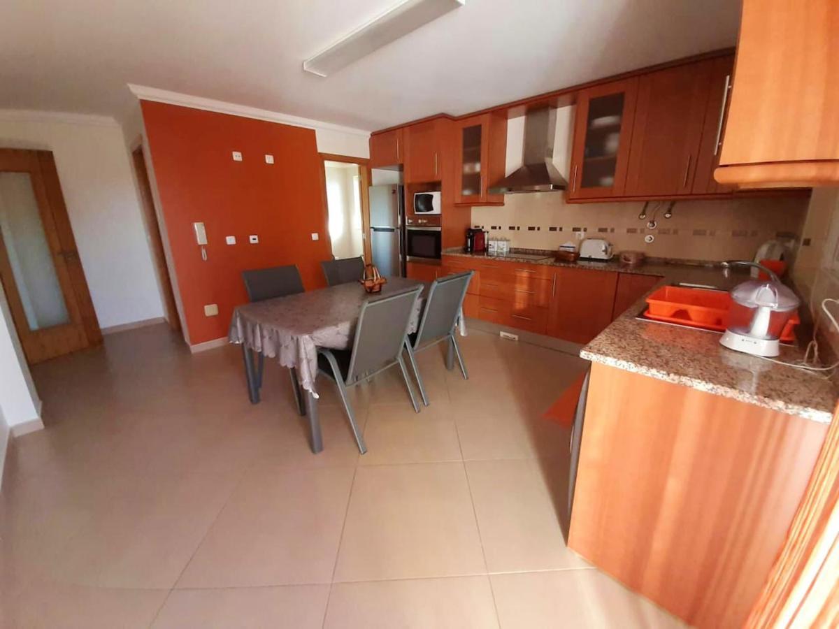 Spacious House In Aldeia Dos Pinheiros With Pool Azeitão Extérieur photo